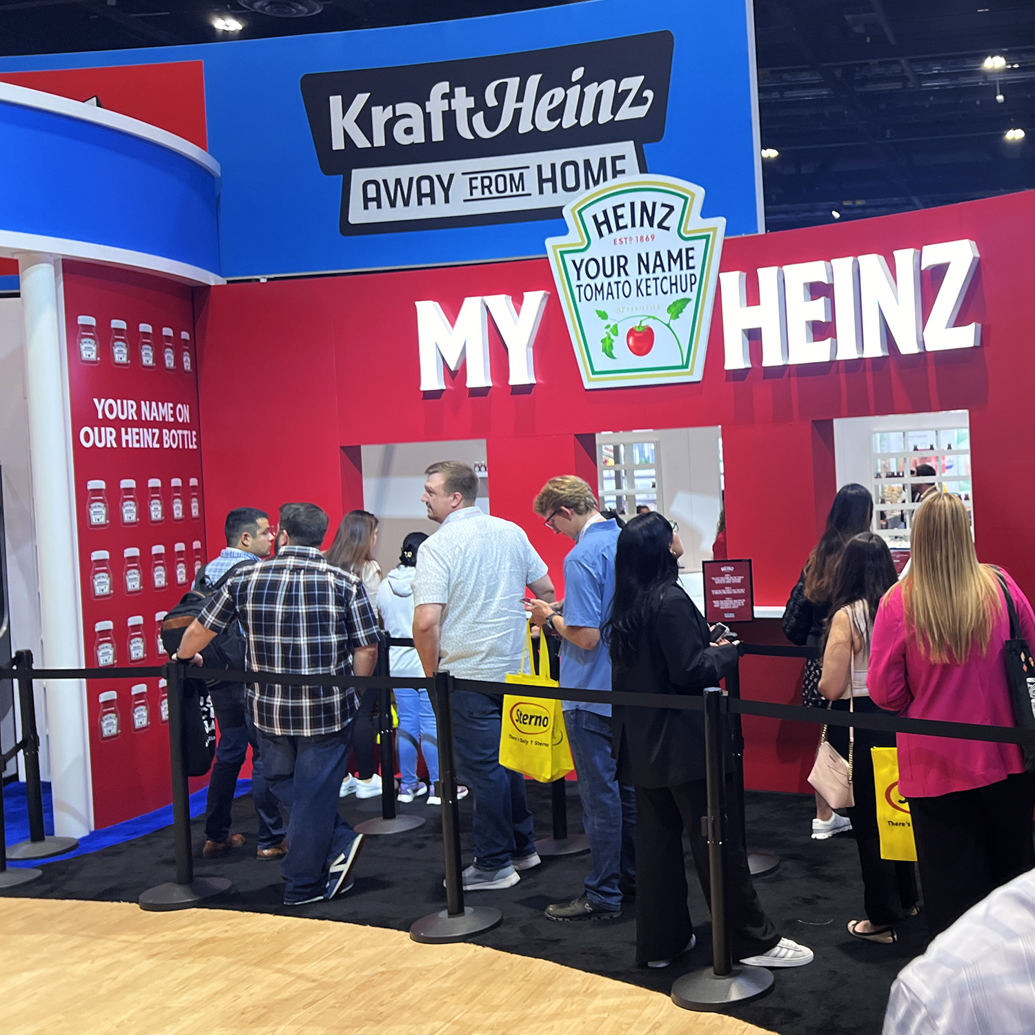 Kraft Heinz tradeshow booth interactive display